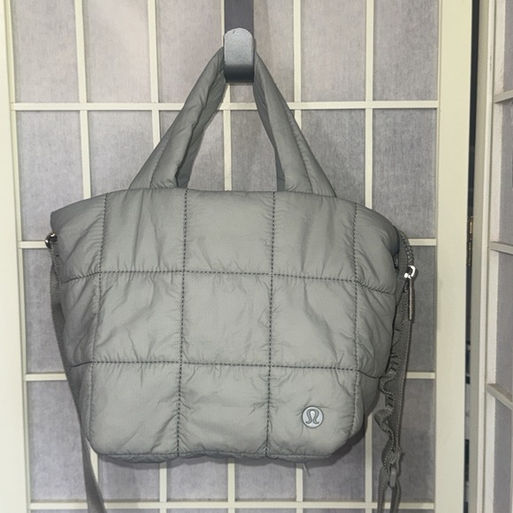 lululemon athletica Handbags - Lululemon Quilted Grid Crossbody Bag Green Gray Puffer Tote Adjustable Strap O/S